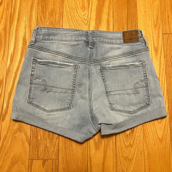 American Eagle Light-Wash Denim Shorts - Picture 5 of 5